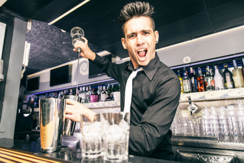 Barman Profissional Contratar Jardim América - Bartender para Festa de 200 Pessoas
