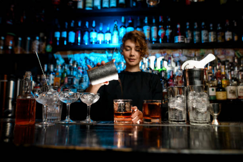 Bartender para Coquetel de Lançamento Caieiras - Barman para Eventos Comerciais