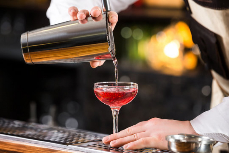 Bartender para Festas e Eventos Contratar Baeta Neves - Barman Drinks para Festa