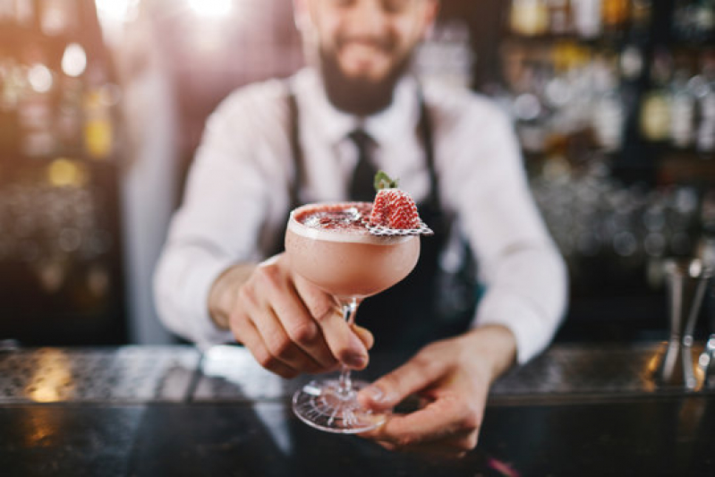 Contratar Bartender para Festa Bar Mitzvah Nova Campinas - Barman Tradicional para Bar Mitzvah