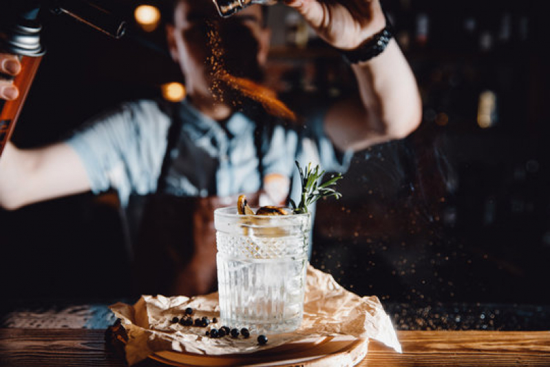 Serviço de Barman de Festa Alphaville Dom Pedro - Bartender para Festas e Eventos
