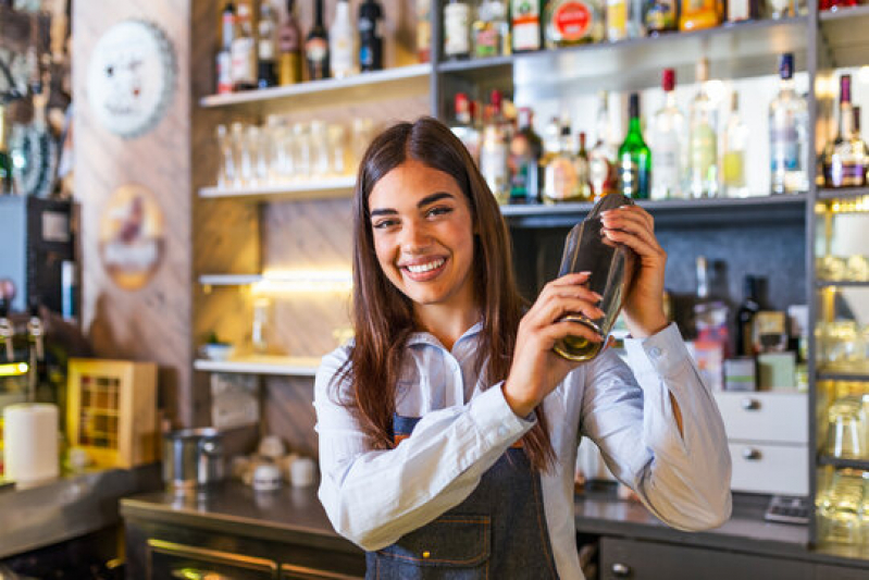 Serviço de Barman para Evento Jardim América - Bartender Feminino