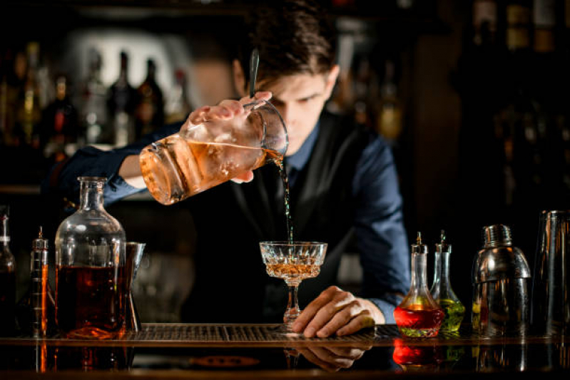 Serviço de Bartender para Evento de Marca Real Parque - Barman para Eventos Comerciais